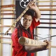 CURSOS, SEMINARIOS, CLASES PRIVADAS PRESENCIALES O EN LINEA, ARTES MARCIALES FILIPINAS 
Teléfono 
WhatsApp + Facebook Guro Aquino. YouTube Aquino kali